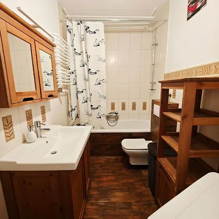 47 Sqm, Two Bedrooms, Bielany, * Варшава