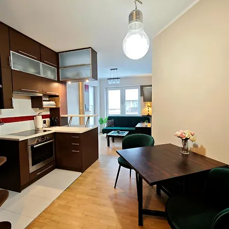 47 Sqm, Two Bedrooms, Bielany, Апартаменты Варшава